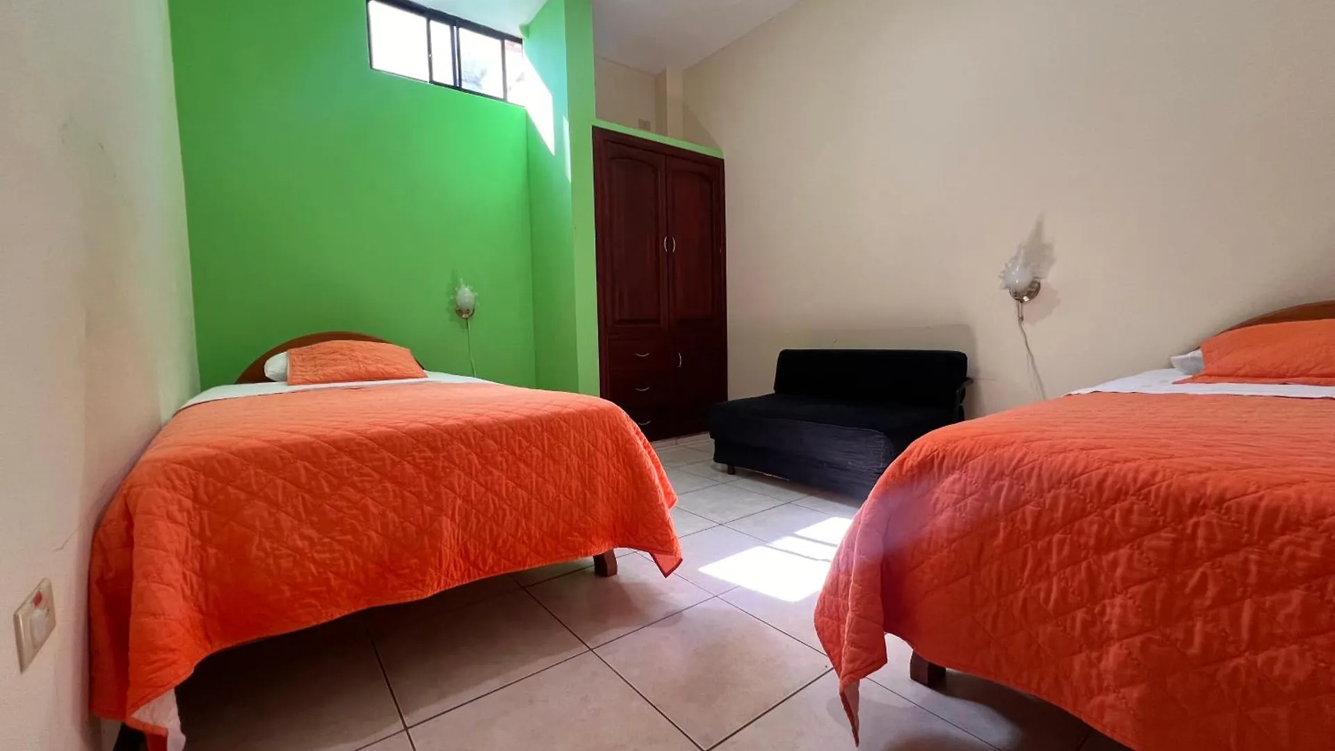 Hostal Casa Cascada Puerto Ayora  Puerto Ayora (Galapagos Islands)